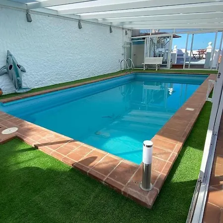 Sunny Big Pool Bbq Terrace *